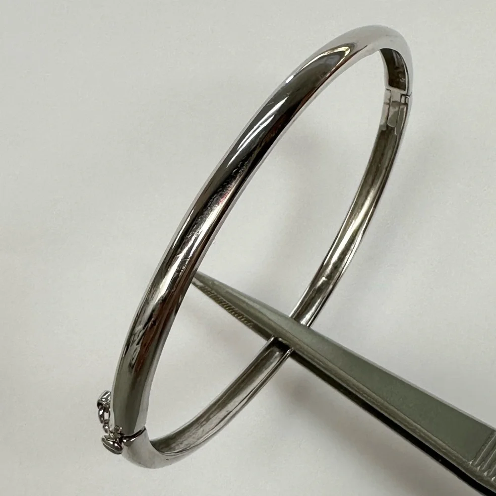 Silver Bangle Bracelet - Polished Metal Women's Accessory